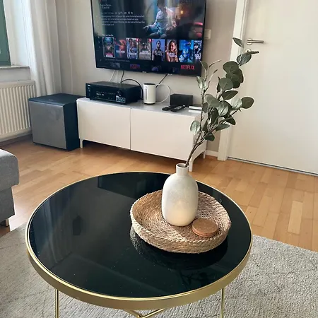 Helle Geraeumige 3r City-wohnung, Balkon Und Tv Streaming Магдебург
