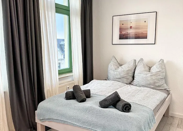 Helle Geraeumige 3r City-wohnung, Balkon Und Tv Streaming アパート