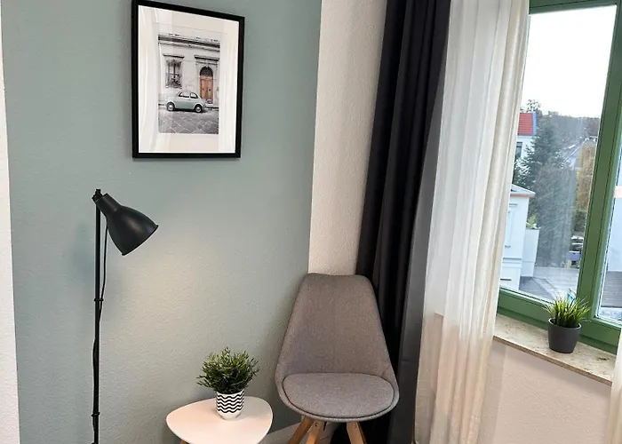 Helle Geraeumige 3r City-wohnung, Balkon Und Tv Streaming *