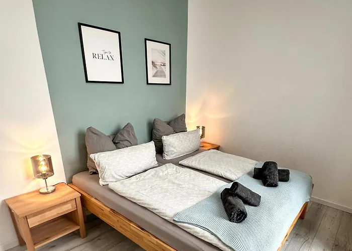 Helle Geraeumige 3r City-wohnung, Balkon Und Tv Streaming *